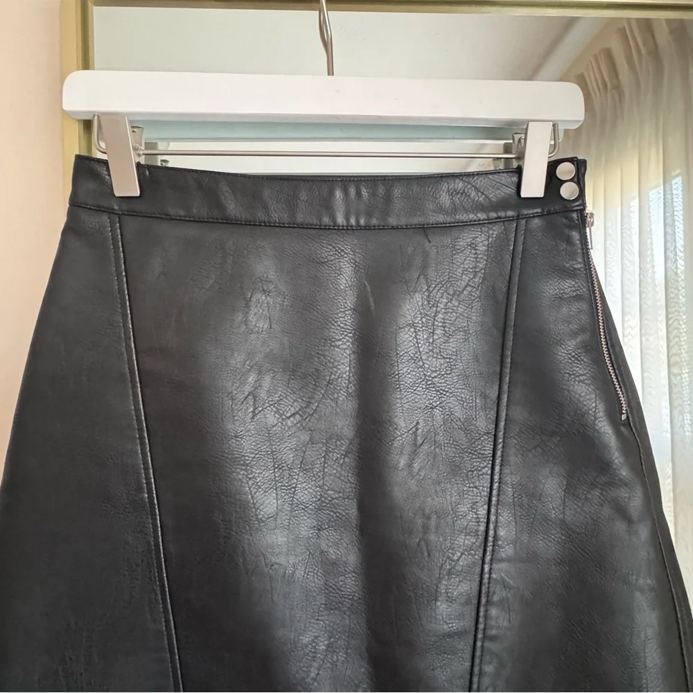 ZARA Black Leather Skirt Size S - Picture 2 of 9